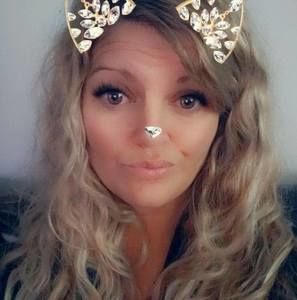 Meet your Posher, Ellie